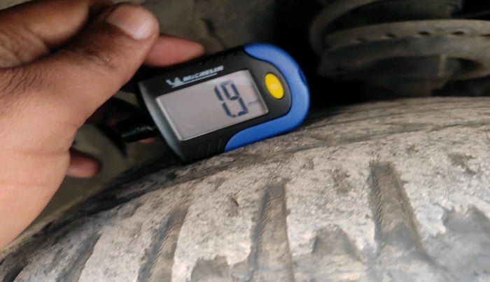 2015 Hyundai Creta SX PLUS 1.6 DIESEL, Diesel, Manual, 1,10,759 km, tyre