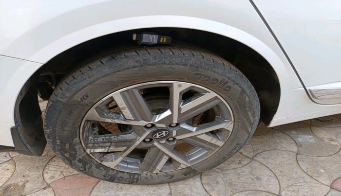 2023 Hyundai Verna SX 1.5 Turbo Petrol MT, Petrol, Manual, 34,629 km, tyre