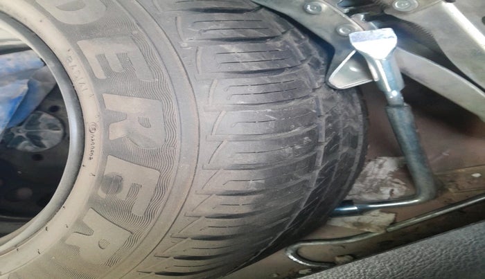 2018 Maruti Vitara Brezza VDI, Diesel, Manual, 78,066 km, tyre