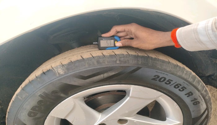 2014 Renault Duster 85 PS RXL DIESEL (OPT), Diesel, Manual, 1,43,174 km, tyre