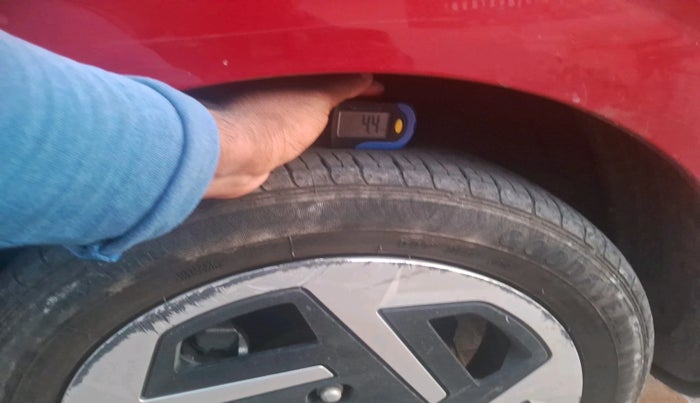 2024 Hyundai GRAND I10 NIOS SPORTZ AMT 1.2 KAPPA VTVT, Petrol, Automatic, 9,014 km, tyre