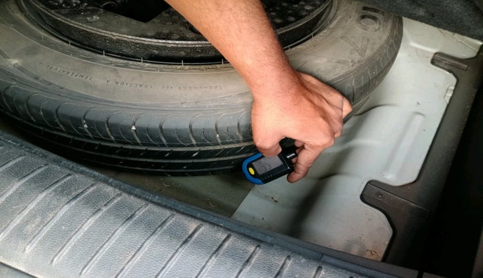 2018 Hyundai Creta SX 1.6 DIESEL, Diesel, Manual, 1,68,209 km, tyre