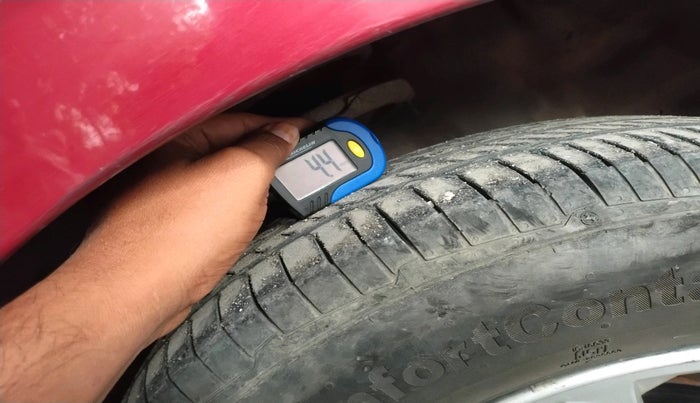 2011 Hyundai i20 SPORTZ 1.2, Petrol, Manual, 75,318 km, tyre