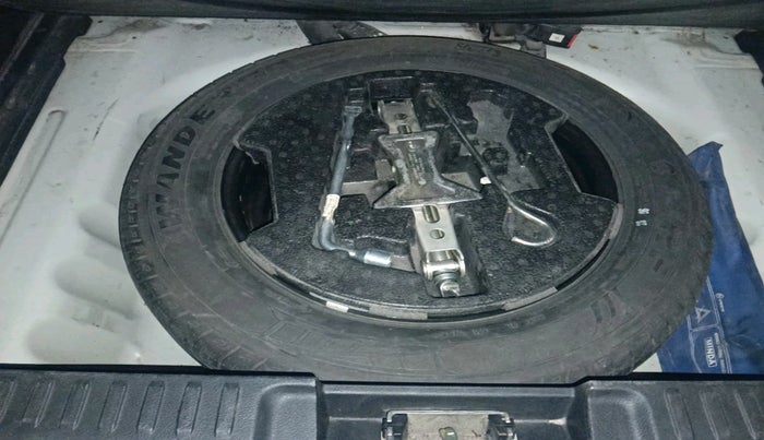 2019 Maruti Vitara Brezza ZDI AMT, Diesel, Automatic, 86,186 km, tyre