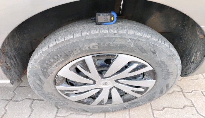 2012 Skoda Rapid AMBITION 1.6 TDI CR MT, Diesel, Manual, 10,489 km, tyre