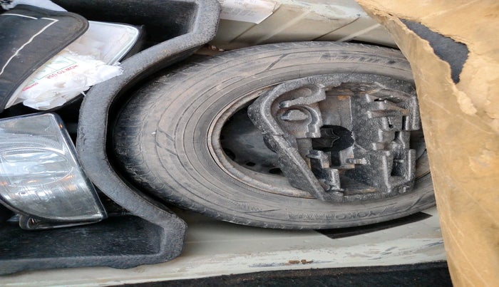 2012 Skoda Rapid AMBITION 1.6 TDI CR MT, Diesel, Manual, 10,489 km, tyre