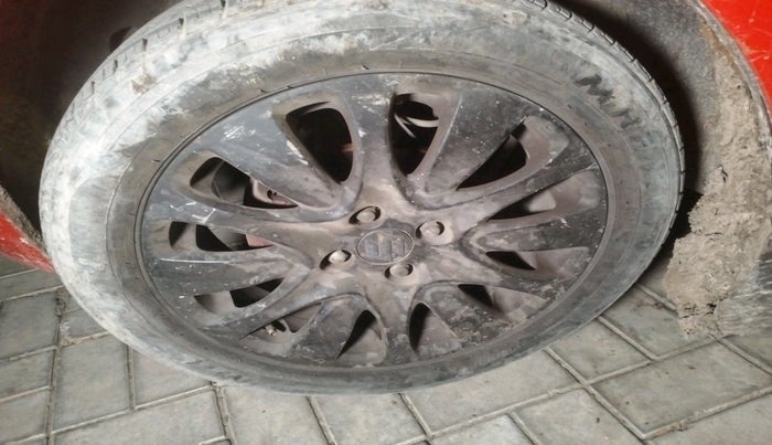 2016 Maruti Baleno ZETA PETROL 1.2, Petrol, Manual, 80,778 km, tyre