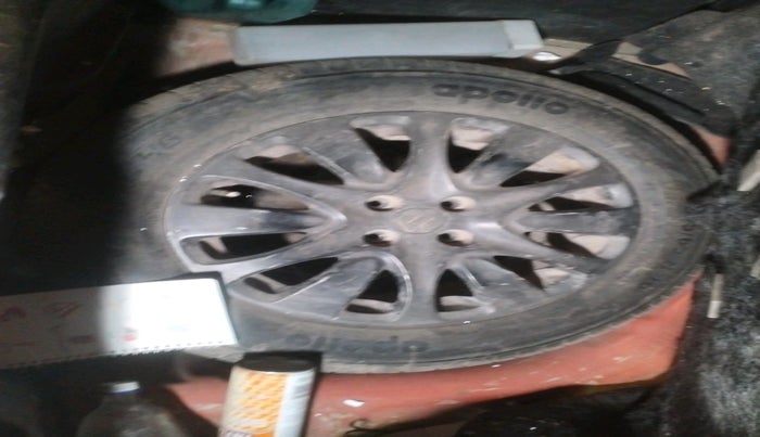 2016 Maruti Baleno ZETA PETROL 1.2, Petrol, Manual, 80,778 km, tyre