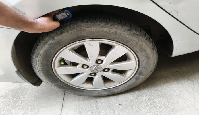 2014 Hyundai Xcent S (O) 1.2, Petrol, Manual, 1,30,338 km, tyre