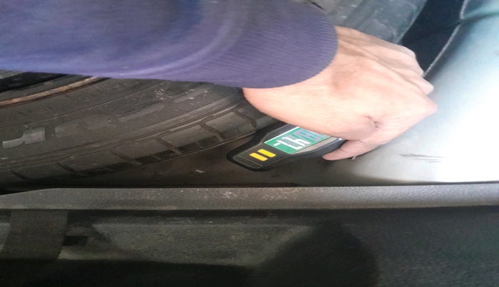 2012 Volkswagen Jetta TRENDLINE TSI, Petrol, Manual, 83,347 km, tyre