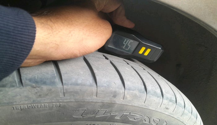 2012 Volkswagen Jetta TRENDLINE TSI, Petrol, Manual, 83,347 km, tyre