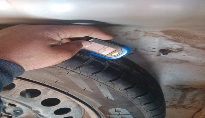 2018 Hyundai Grand i10 MAGNA 1.2 KAPPA VTVT, Petrol, Manual, 30,498 km, tyre