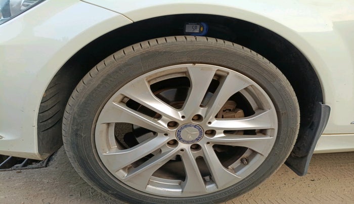 2012 Mercedes Benz C Class 200 CGI AVANTGARDE, Petrol, Automatic, 40,223 km, tyre