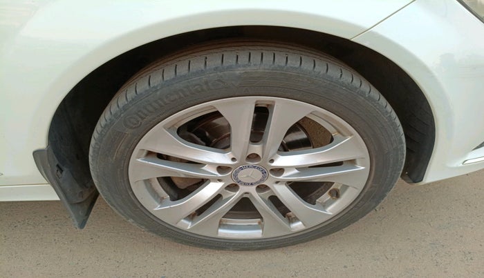 2012 Mercedes Benz C Class 200 CGI AVANTGARDE, Petrol, Automatic, 40,223 km, tyre