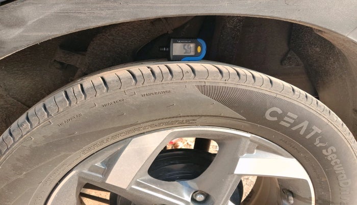 2019 Hyundai VENUE SX 1.0 TURBO, Petrol, Manual, 37,721 km, tyre