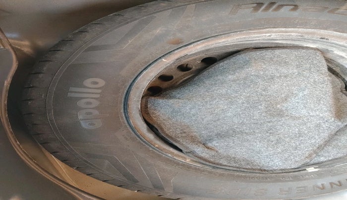 2019 Hyundai VENUE SX 1.0 TURBO, Petrol, Manual, 37,721 km, tyre