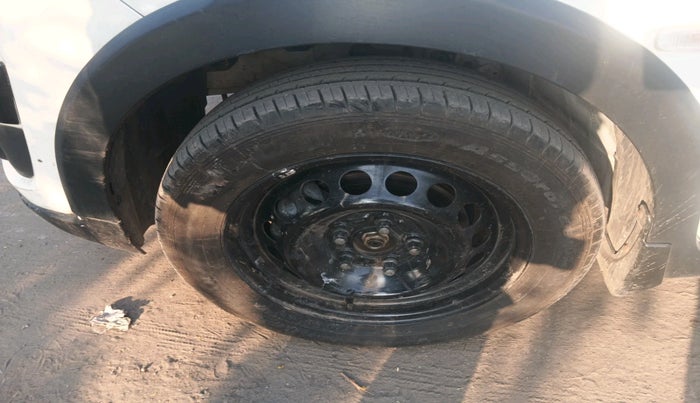 2018 Honda BR-V 1.5L I-VTEC S, Petrol, Manual, 1,06,217 km, tyre