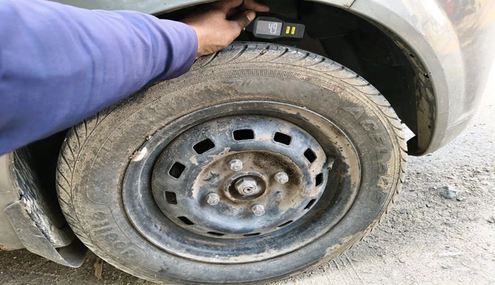 2011 Chevrolet Spark LT 1.0, Petrol, Manual, 90,815 km, tyre