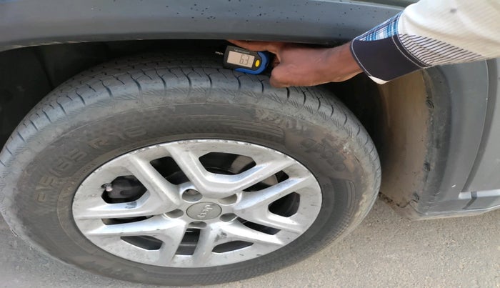 2019 Jeep Compass SPORT PLUS 2.0 DIESEL, Diesel, Manual, 1,09,156 km, tyre