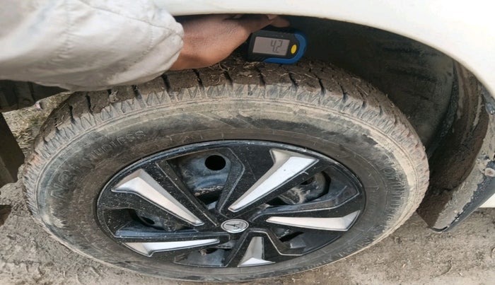 2010 Maruti Wagon R 1.0 VXI, Petrol, Manual, 1,18,175 km, tyre