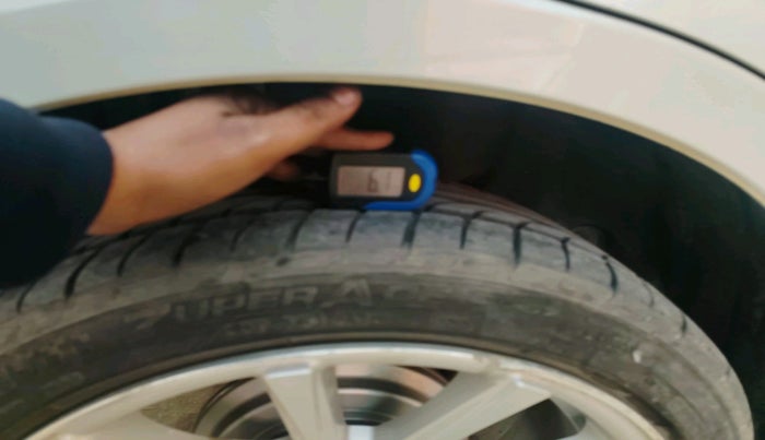 2016 Maruti Swift Dzire VXI, Petrol, Manual, 74,372 km, tyre