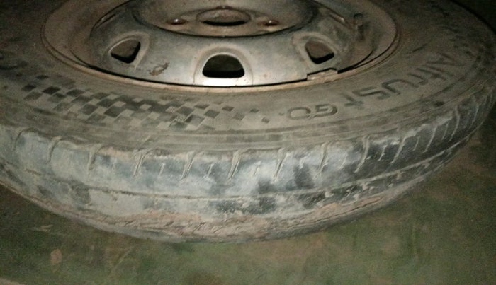 2010 Maruti Eeco 5 STR WITH A/C+HTR, Petrol, Manual, 1,41,049 km, tyre