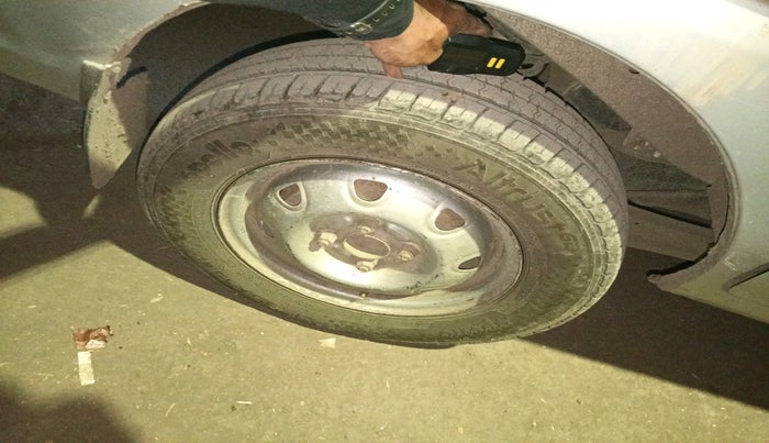 2010 Maruti Eeco 5 STR WITH A/C+HTR, Petrol, Manual, 1,41,049 km, tyre