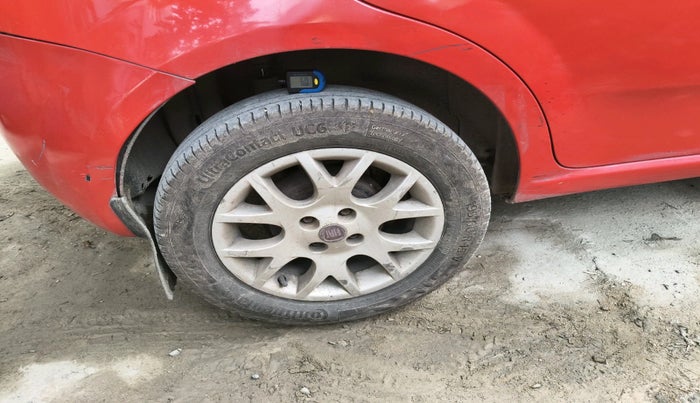 2013 Fiat Grand Punto EMOTION PACK 1.3, Diesel, Manual, 1,41,086 km, tyre