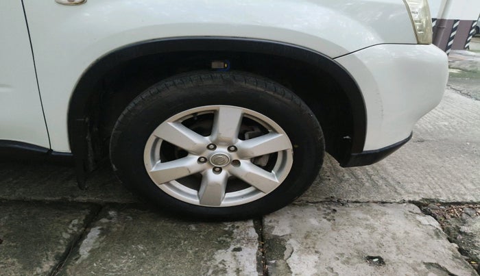 2010 Nissan X Trail T31, Diesel, Automatic, 1,29,156 km, tyre