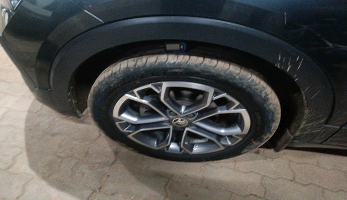 2023 Skoda KUSHAQ STYLE 1.0L TSI MT, Petrol, Manual, 64,441 km, tyre