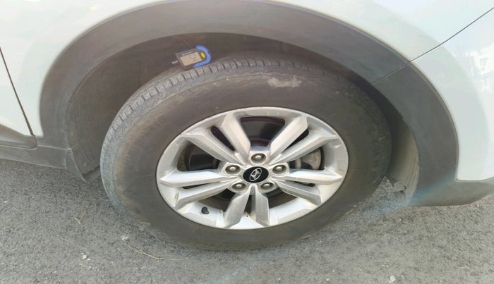 2017 Hyundai Creta SX PLUS 1.6 PETROL, Petrol, Manual, 82,290 km, tyre