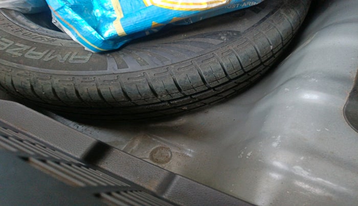 2022 Hyundai GRAND I10 NIOS SPORTZ 1.2 KAPPA VTVT CNG, Petrol, Manual, 51,035 km, tyre