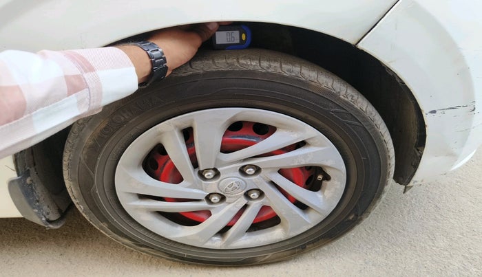 2020 Hyundai AURA S 1.2 CNG, Petrol, Manual, 82,844 km, tyre