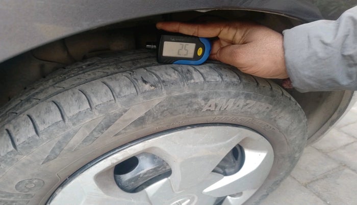 2018 Tata Tiago XT PETROL, Petrol, Manual, 54,516 km, tyre