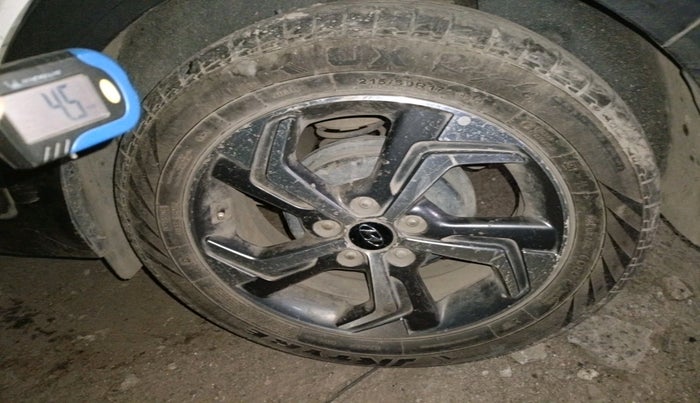 2019 Hyundai Creta SX AT 1.6 DIESEL, Diesel, Automatic, 1,42,097 km, tyre