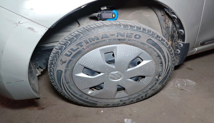 2023 Maruti Alto K10 VXI, Petrol, Manual, 2,452 km, tyre