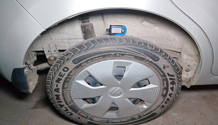 2023 Maruti Alto K10 VXI, Petrol, Manual, 2,452 km, tyre