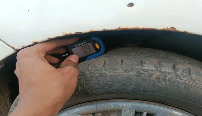 2010 Hyundai Santro Xing GLS, Petrol, Manual, 1,48,447 km, tyre