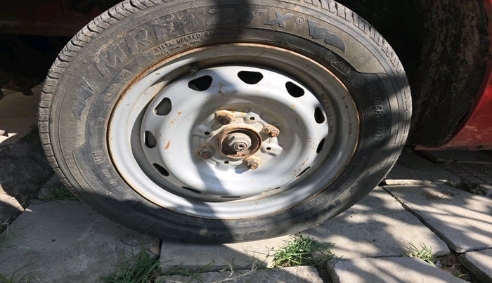 2010 Tata Indica Vista TERRA SAFIRE, Petrol, Manual, 53,154 km, tyre