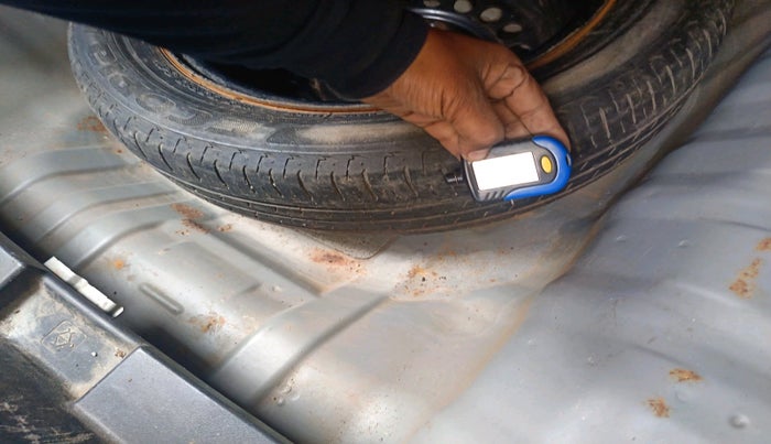 2013 Honda City 1.5L I-VTEC S MT, Petrol, Manual, 1,26,540 km, tyre