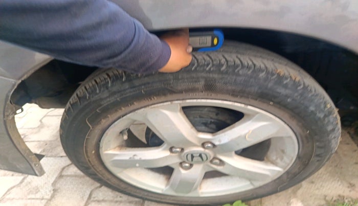 2013 Honda City 1.5L I-VTEC S MT, Petrol, Manual, 1,26,540 km, tyre