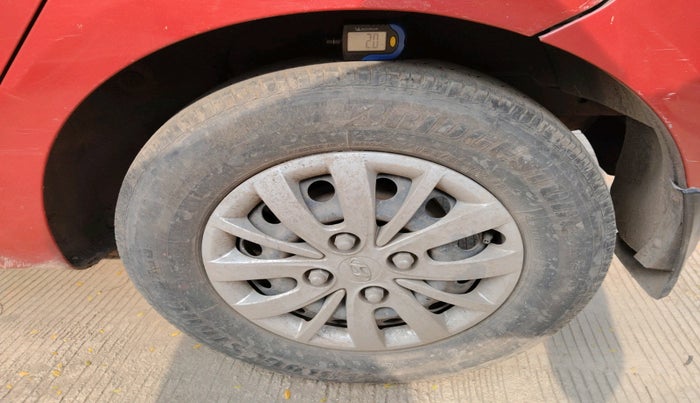 2013 Hyundai i10 MAGNA 1.2, Petrol, Manual, 1,55,868 km, tyre