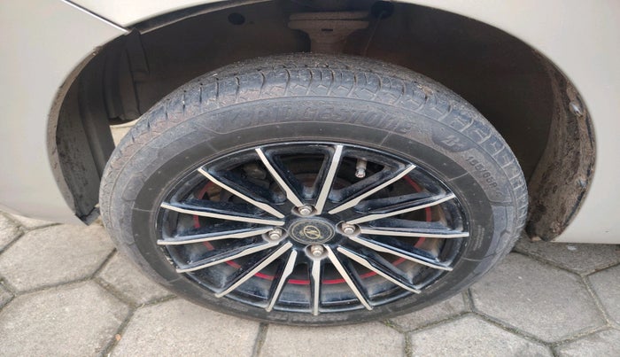 2016 Maruti Wagon R 1.0 VXI AMT, Petrol, Automatic, 25,808 km, tyre