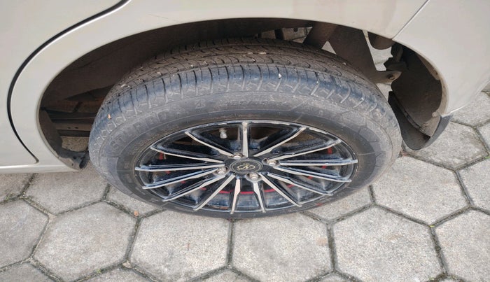 2016 Maruti Wagon R 1.0 VXI AMT, Petrol, Automatic, 25,808 km, tyre