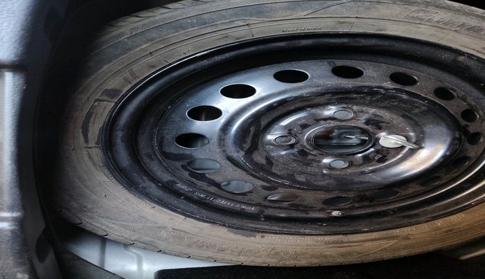 2016 Maruti Wagon R 1.0 VXI AMT, Petrol, Automatic, 25,808 km, tyre