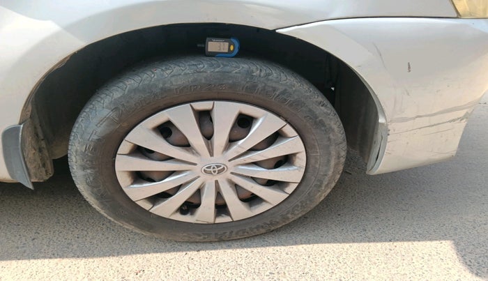 2011 Toyota Etios G, Petrol, Manual, 1,16,259 km, tyre