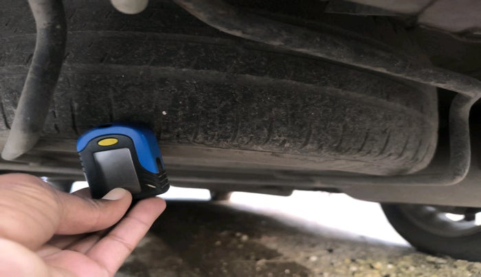 2015 Maruti Ertiga ZDI, Diesel, Manual, 1,05,204 km, tyre