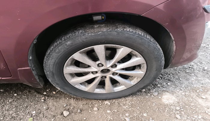 2015 Maruti Ertiga ZDI, Diesel, Manual, 1,05,204 km, tyre