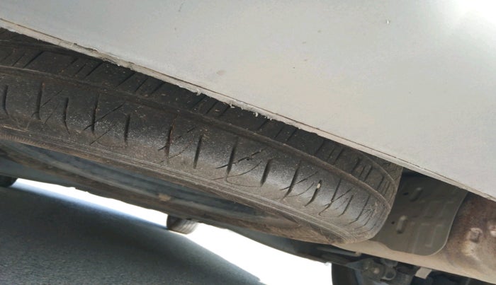 2022 Hyundai ALCAZAR PRESTIGE 1.5 MT 7STR, Diesel, Manual, 1,00,111 km, tyre