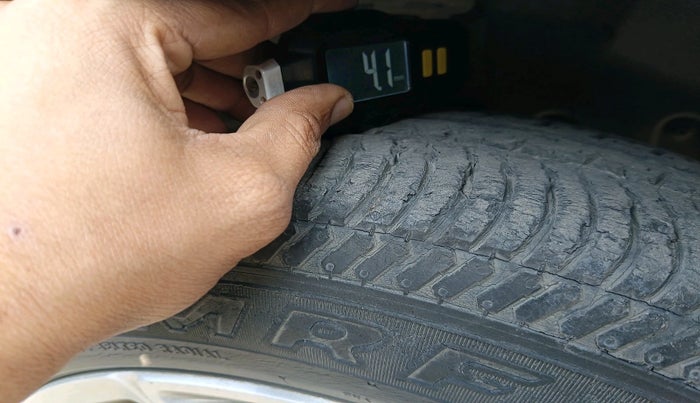 2015 Ford Ecosport TITANIUM 1.5L PETROL AT, Petrol, Automatic, 50,382 km, tyre